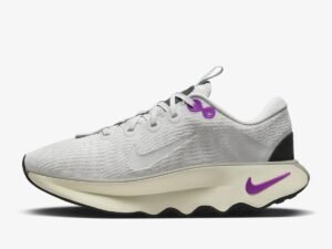TENIS NIKE MUJER MOTIVA GRIS