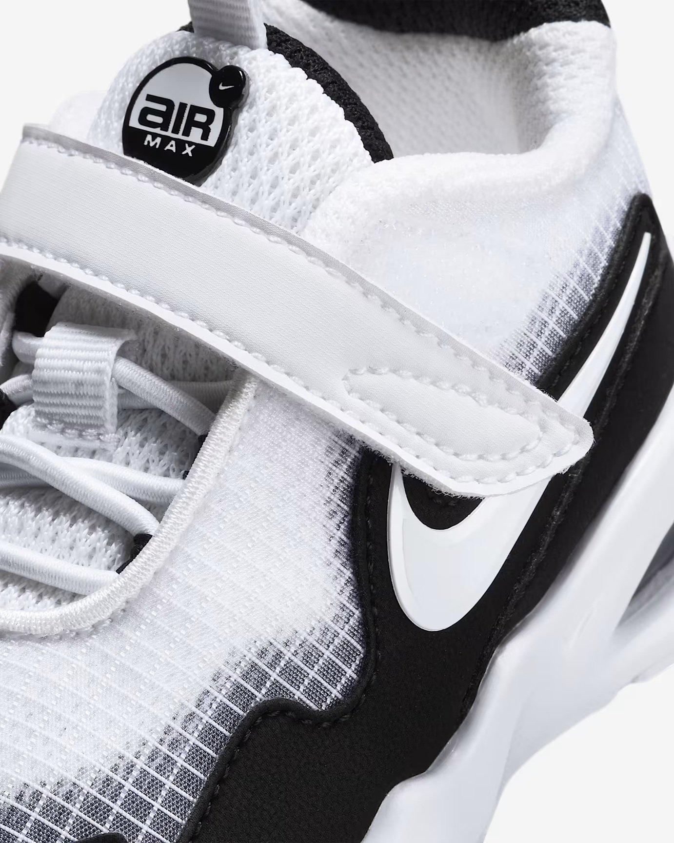Tenis Nike Bebé Air Max Nova FN4461-103 Blanco Negro Casual