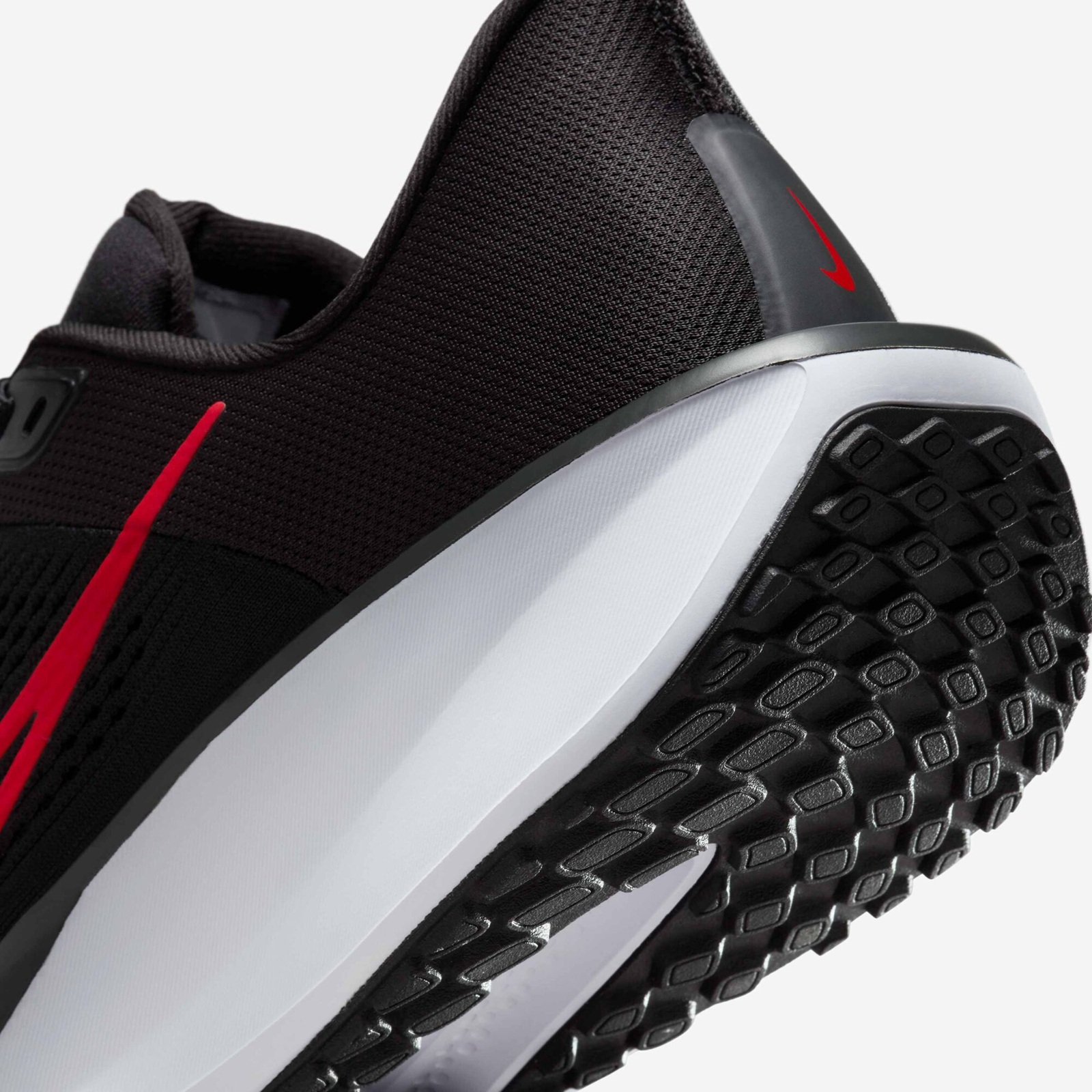 Tenis Nike Hombre Quest 6 FD6033-011 Negro Rojo Running