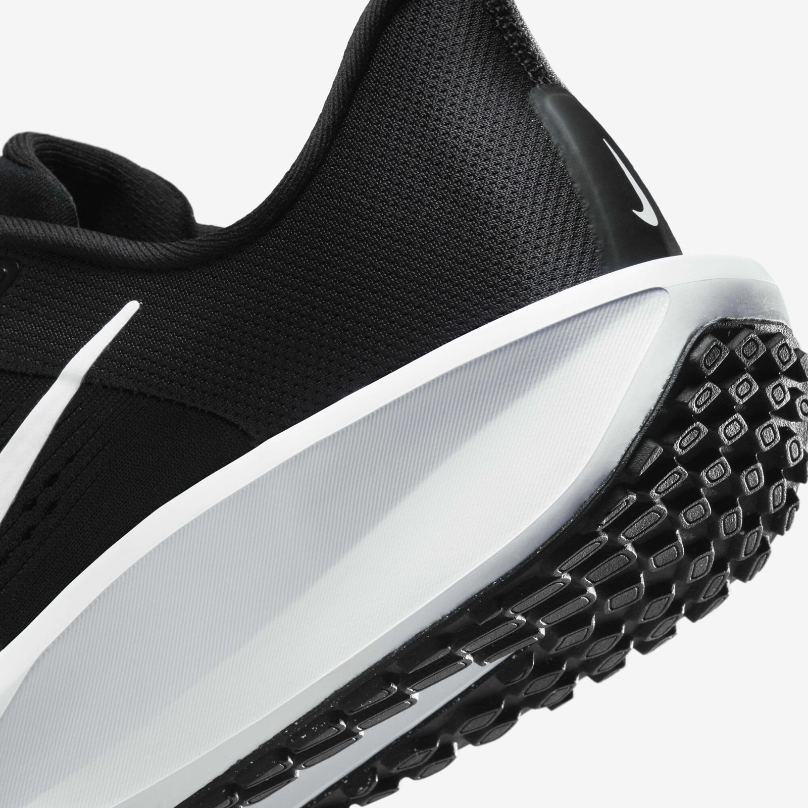 Tenis Nike Mujer Quest 6 FD6034-001 Negro Running