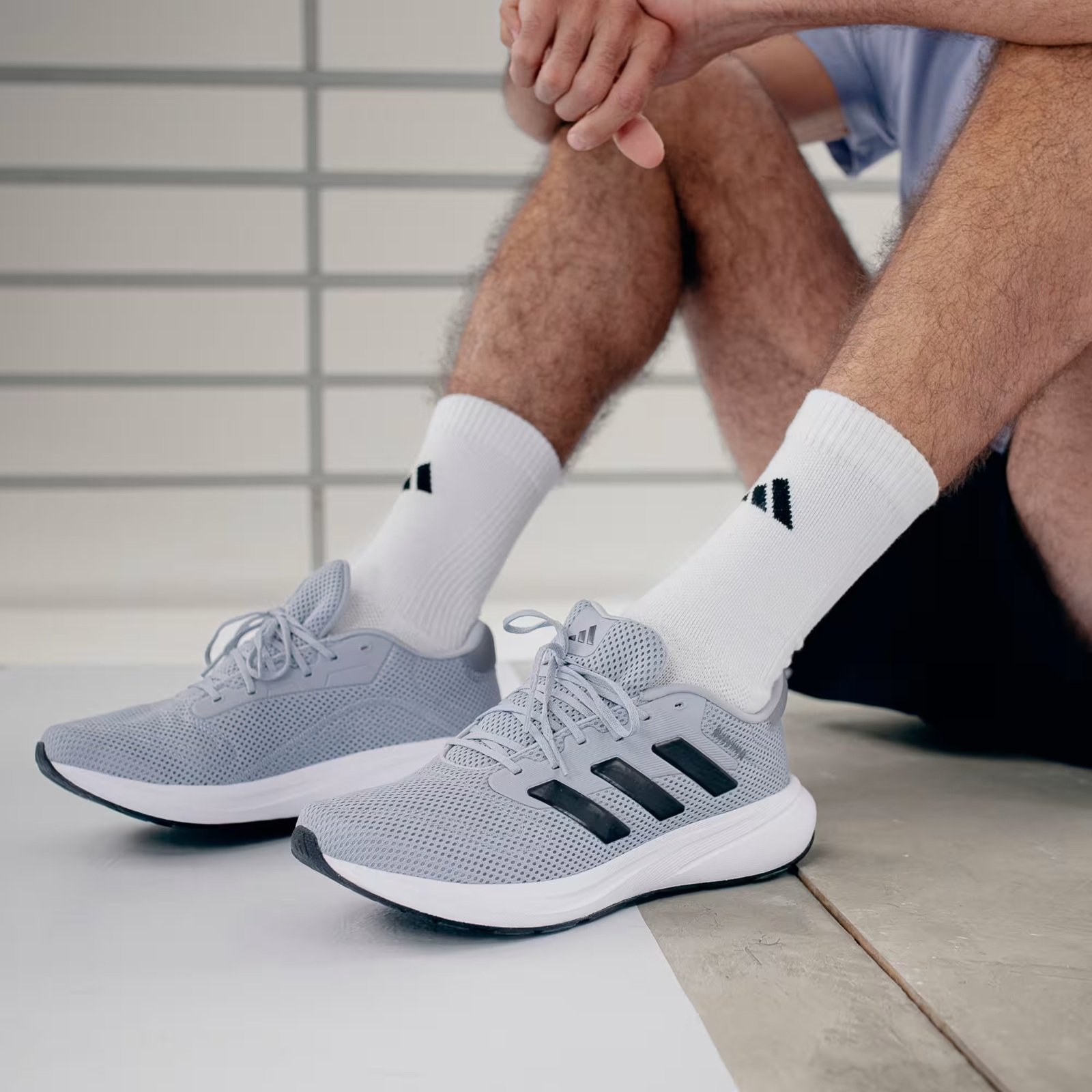 Tenis Adidas Hombre Response Runner IH6102 Gris Running