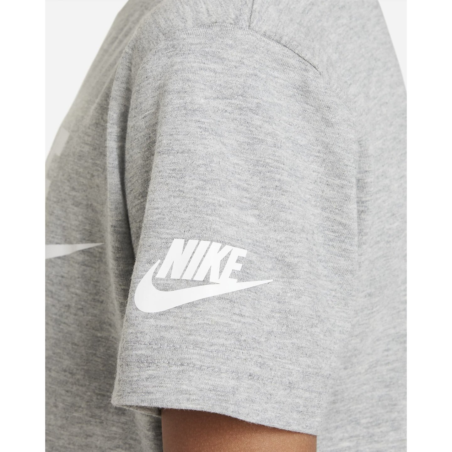 Camiseta Nike Niño Futura Evergreen 86J575-042 Gris Casual