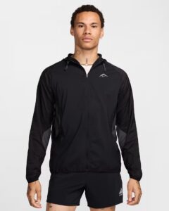 Chaqueta Nike Hombre Trail Aireez FN4002-010 Running