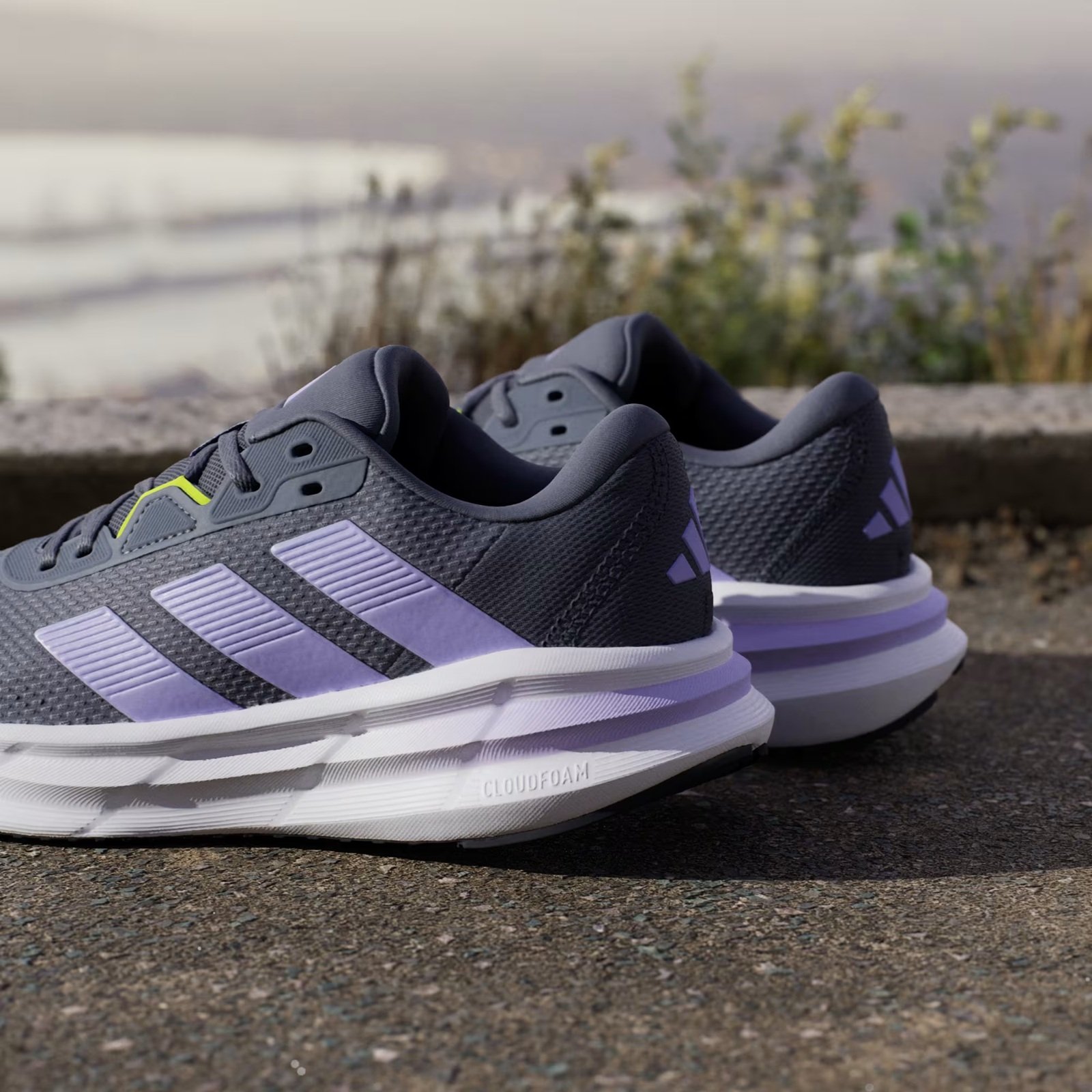 Tenis Adidas Mujer Galaxy 7 JP6591 Gris Morado Running