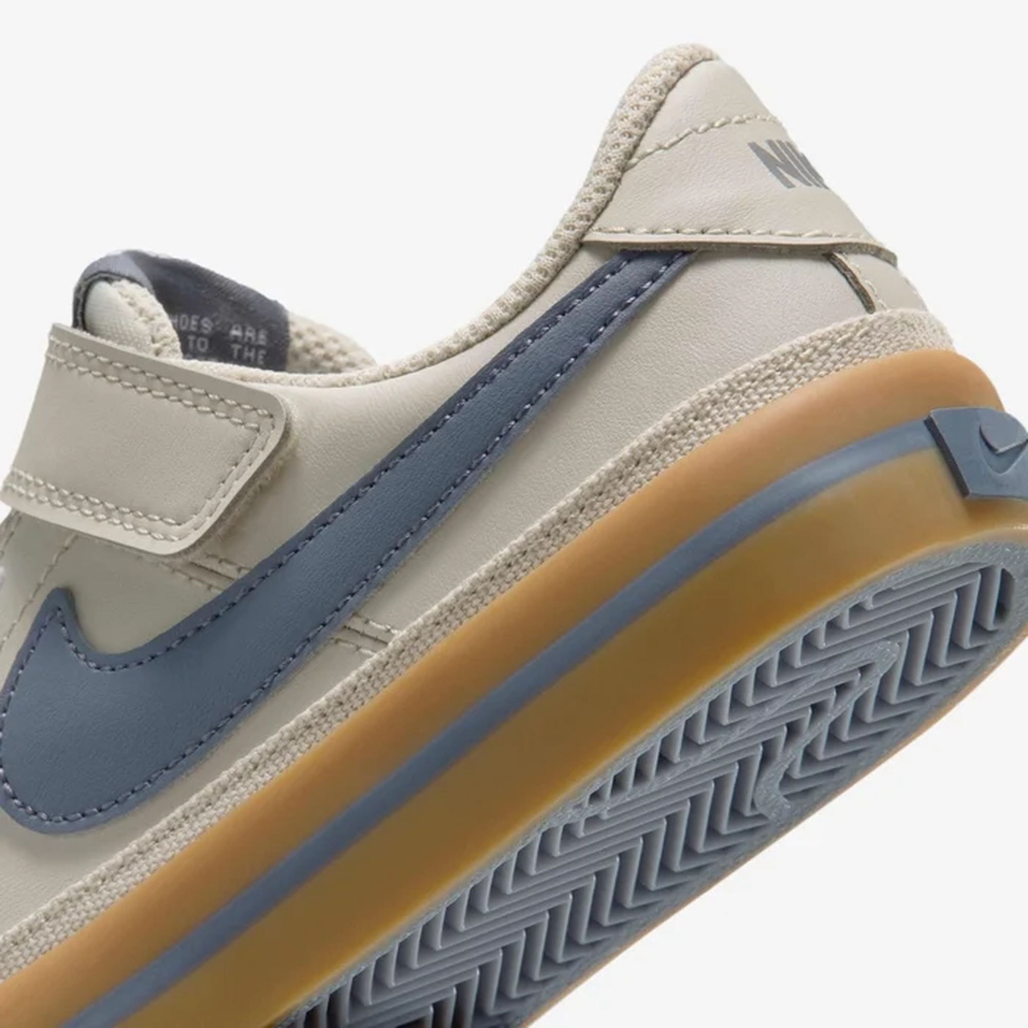 Tenis Nike Niño Court Legacy Casual DA5381-007 Beige - Image 3