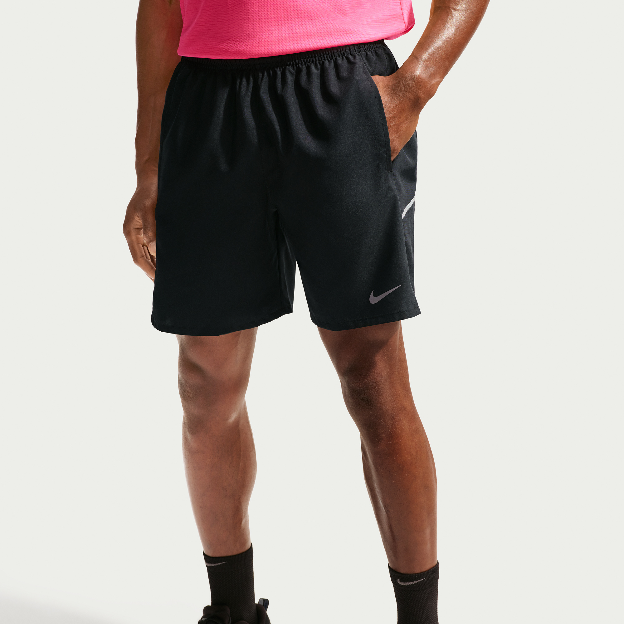Pantaloneta Nike Hombre Miler Dri-FIT Running IF2056-010 Negro - Image 2