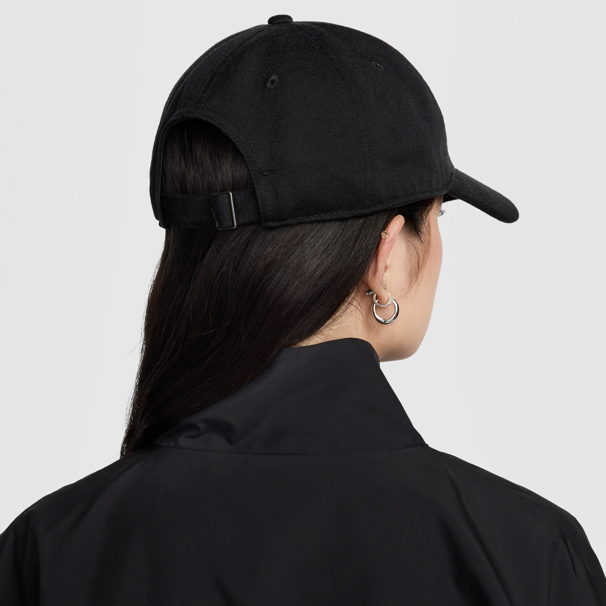 Gorra Nike Club Swoosh Casual FZ5698-010 Negro - Image 6