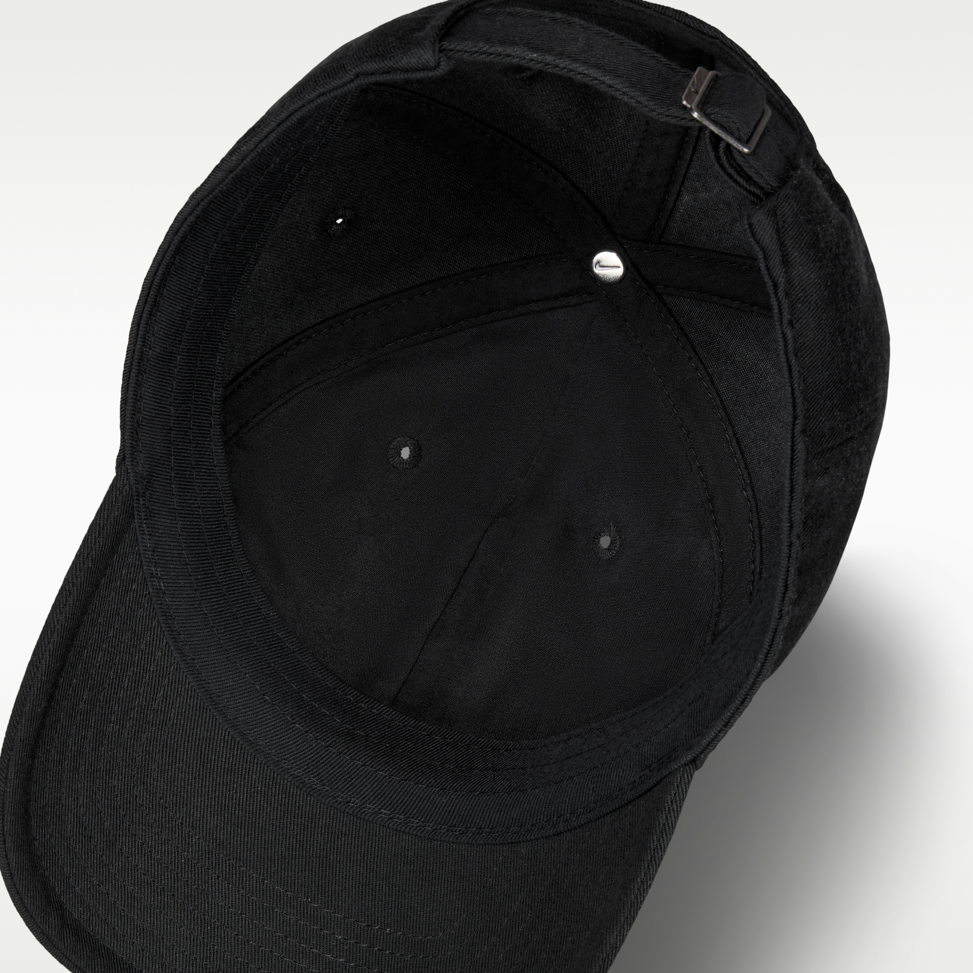Gorra Nike Club Swoosh Casual FZ5698-010 Negro - Image 5