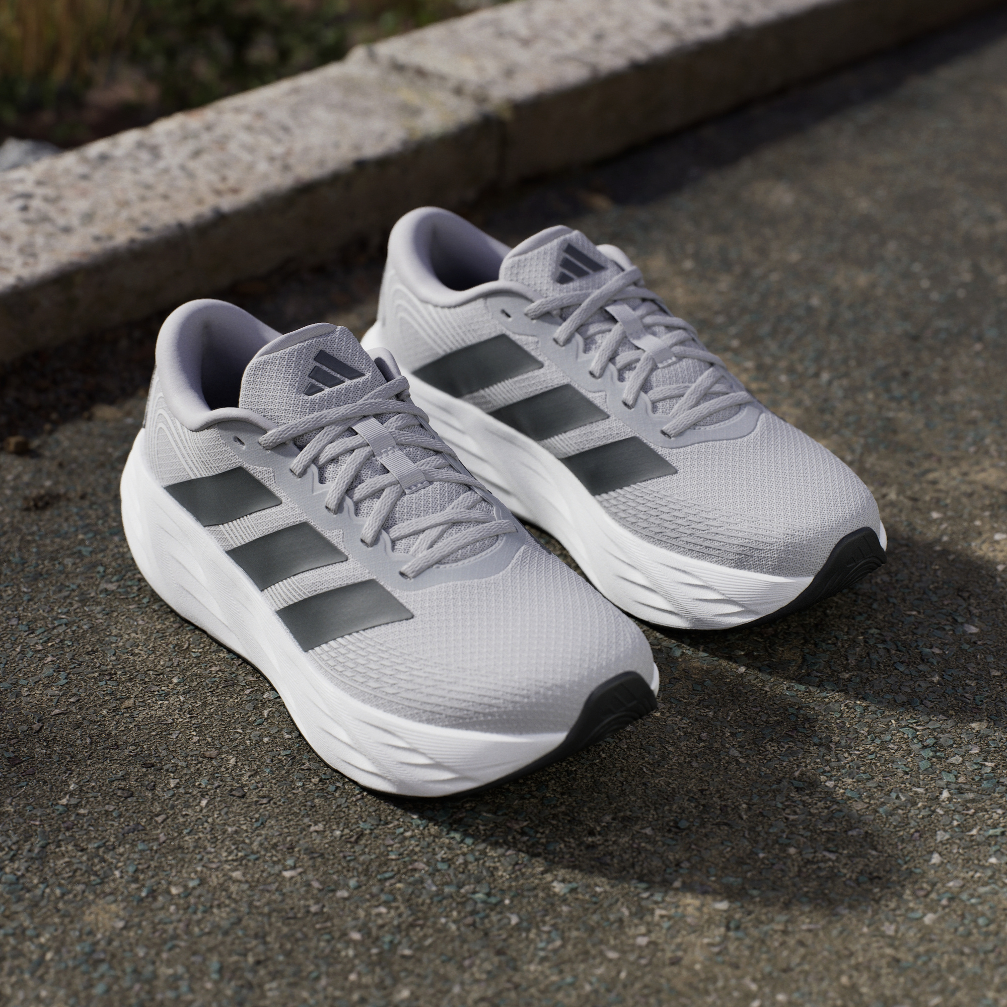Tenis Adidas Hombre Galaxy 8 Running IH9808 Gris - Image 3